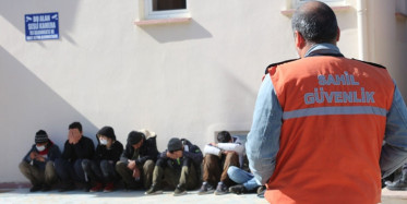 Kıbrıs'a Gitmeye Çalışan Kaçak Göçmenler Yakalandı