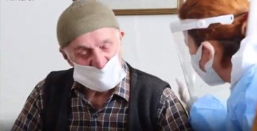 Kırklareli'de Selim Dede Aşı Olurken Gözyaşlarına Boğuldu