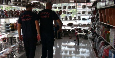 Kocaeli'nde Bir Dükkan Sahibi Deprem Oluyor Sandı, Gerçekler Farklı Çıktı