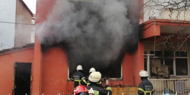 Kocaeli’nde Elinde Sigarayla Uyuyan Adam Yangına Sebep Oldu