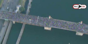 ABD'de Göstericiler Burnside Köprüsü'nde Yattı