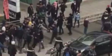 İstanbul'da Lise Öğrencileri Birbirine Girdi