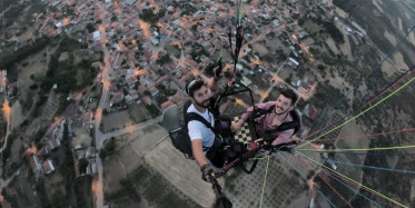 Manisa'da Gökyüzünde Tavla Keyfi Yağan Pilotlar Sosyal Medyada İlgiye Uğradı