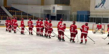 Buz Hokeyi Milli Maçında İstiklal Marşı Skandalı
