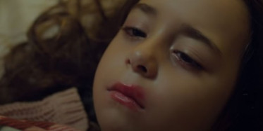 Melek Cami Avlusuna Gitmek İstiyor