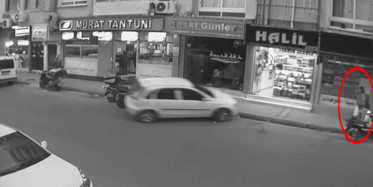 Mersin'de Bir Araç İş Yerine Daldı!