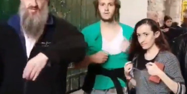 Mescid-i Aksa'ya Girmek İsteyen Yahudilerin ''Saldırıya Uğradık'' Oyunu