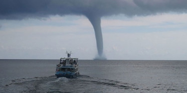 Meteoroloji uyarmıştı: Karadeniz’de hortum
