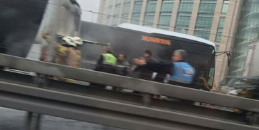 Çağlayan'da Metrobüste Yangın! Müdahale Sürüyor