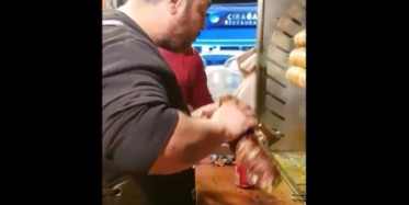 Kokoreci Dürüm Yer Gibi Gömen Dayı