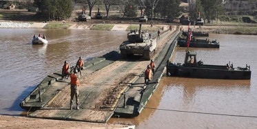 Milli Savunma Bakanlığı'ndan Durgun Sulardan Geçiş Tatbikatı
