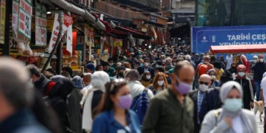 Mısır Çarşısı'nda 'Tam Kapanma' Sebepli Alışveriş Yoğunluğu Yaşanıyor