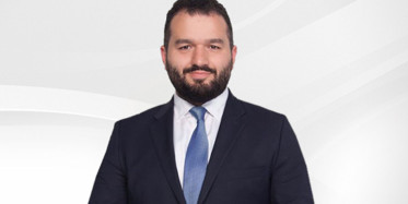 Mülakat programına katılan iş insanı Ömer Ekinci’den dikkat çeken sözler: 40 yaşından önce seçme ve seçilmenin kaldırılması lazım