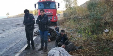 Van'da Mültecilerin Bulunduğu Minibüs Devrildi!