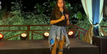 Nisa'dan Muhteşem Şarkı Performansı 