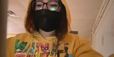 Okulun Güvenliğini Test Etmek İçin Kızının Kılığına Girdi