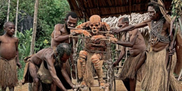 Dünyanın En Tuhaf Topluluğu Sentinel Kabilesi