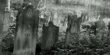 Öldükten Sonra Kabirde Bizi Neler Bekliyor?