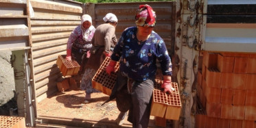 Onların Ne Anneler Ne De Kadınlar Günü Var