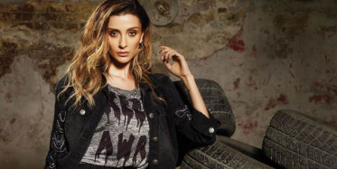 Özge Ulusoy'un Yıllar Önce Oynadığı Dilek Ağacı Filminden Görüntüleri Ortaya Çıktı