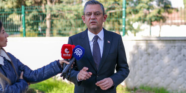 Özgür Özel Tayyip Bey'e oy var mı dedi: Kalabalığın dediği herkesi şoke etti
