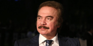 Parmağını Kıran Orhan Gencebay Yaşadığı Kazayı Anlattı