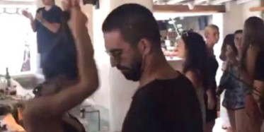 Arda'nın Aslıhan İle Çekilen Görüntüleri 'Umre Yaramamış' Dedirtti