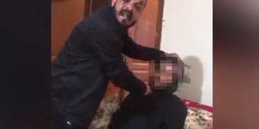 Rehin Aldığı Eski Sevgilisinin Arkadaşına Zorla Video Çektirdi!
