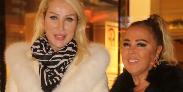 Safiye Soyman ile Seda Sayan'ın Fotoğrafı Olay Yarattı