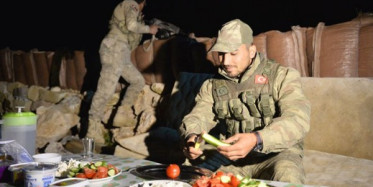 Türkiye 2019 Yılının İlk Sahurunu Yaptı