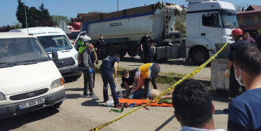 Samsun’da Kaza Yapan Araç Kaldırımda Yürüyen Çifte Çarptı