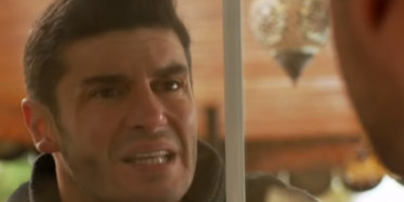 Kaan Zorla Yörük'ün Evine Girer