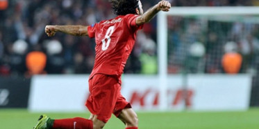 Selçuk İnan'ın İzlanda'ya Attığı Muhteşem Frikik Golü