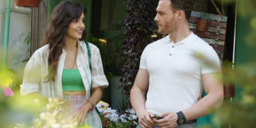 Sen Çal Kapımı Dizisi Oyuncusu Melisa Döngel Set Arkasını Paylaştı