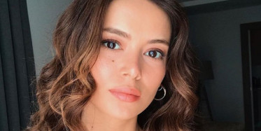 Seray Kaya, Babası Hasan Kaya’yı Yazdığı Şarkı İle Andı