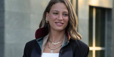Serenay Sarıkaya'nın başrol oynadığı Netflix'in yeni Türk dizisi ''Kimler Geldi Kimler Geçti''nin ilk fragmanı yayınlandı!