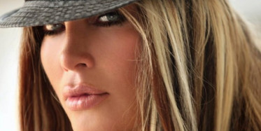 Seren Serengil Ve Yaşar İpek'in Nişan Gününe Ait Video Yayınlandı