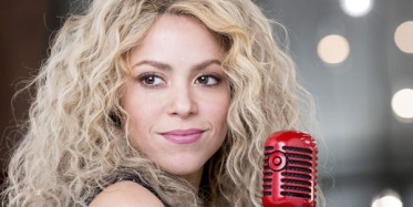 Shakira, Şarkısına Video Çeken Sağlık Görevlilerini Paylaştı