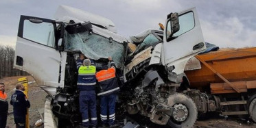 Şile'de Hafriyat Kamyonu İle Tanker Çarpıştı: 2 Yaralı