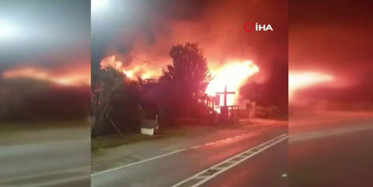 Şili'de Kiliseyi Yaktılar!