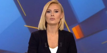 Spikerler'in Depreme Yakalandığı An Kameralara Yansıdı