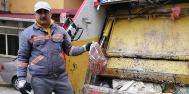 Şişli'de Çöplerin İçinden Bebek Çıktı!