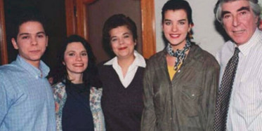 'Bizimkiler' Dizisinin Oyuncularının Şimdiki Halleri Şaşkına Çeviriyor!