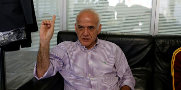 Spor Yorumcusu Ahmet Çakar Canlı Yayında Beşiktaş'tan Özür Diledi!