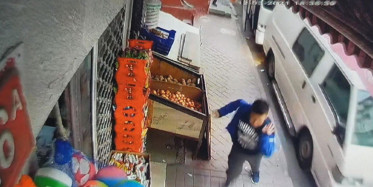 Sultangazi'de Freni Boşalan Midibüs Kaza Yaptı