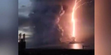 Filipinler'deki Taal Yanardağı Faaliyete Geçti