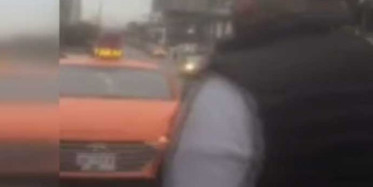 Taksiciler Yol Kesti Evrak Kontrolü Yaptı