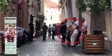 Taksim Meydanında Kadınlar Birbirine Girdi, Bu Anlar Saniye Saniye Kameralara Yansıdı