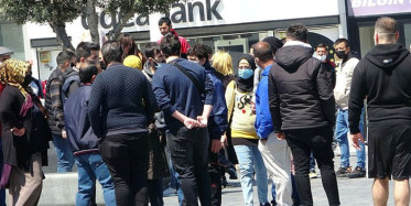 Taksim’de Satıcılar ile Turistler Kavga Etti
