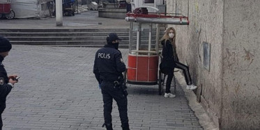 Taksim İlkyardım Hastanesi'ndeki Karantinadan Kaçan Kadın Yakalandı